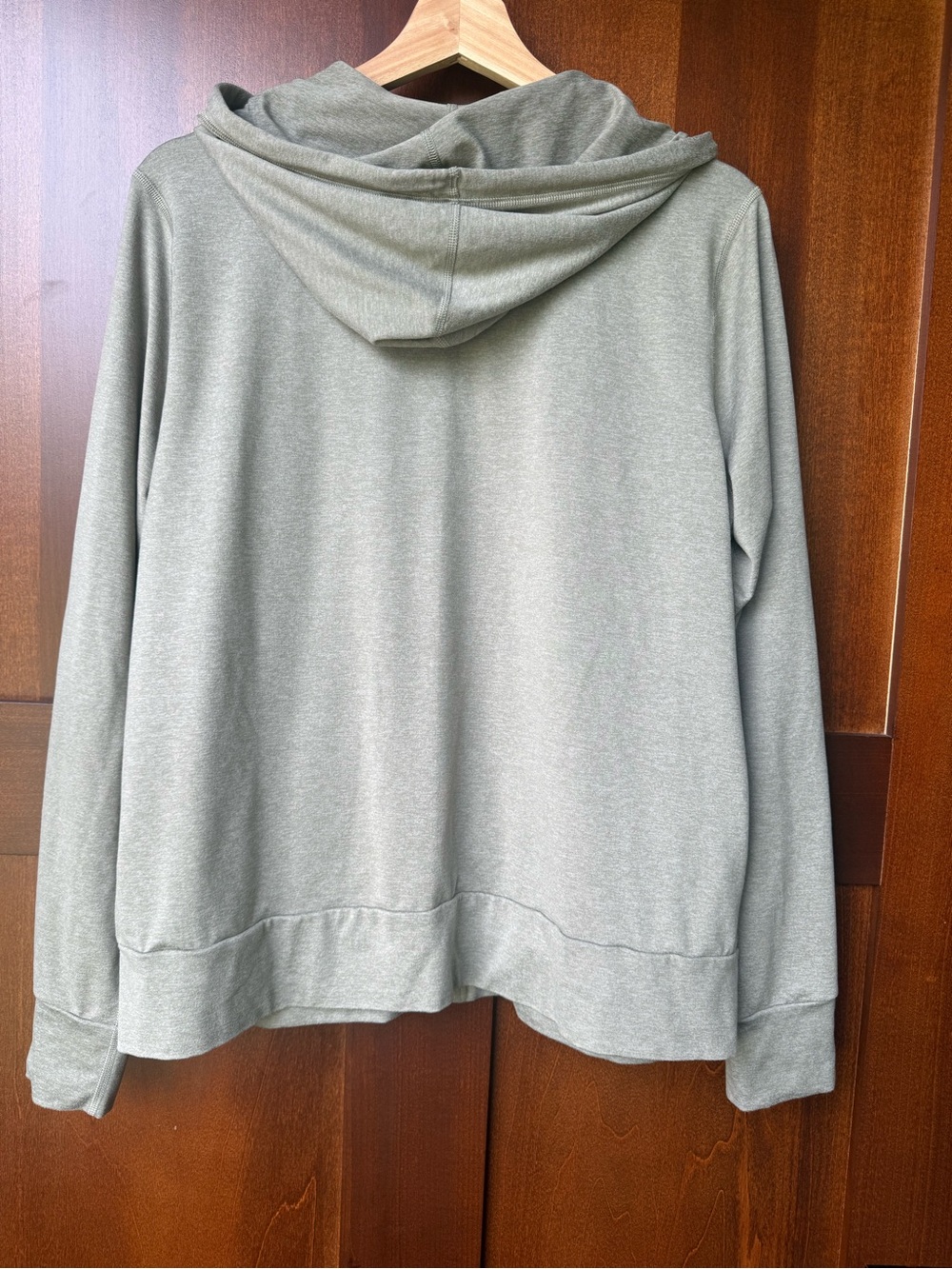 Vuori Halo Performance Hoodie Size XL - Picture 2 of 10